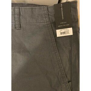 No Boundaries Men's Sz 46 Stretch Flat Front Shorts (Above the Knee) Fray Hem‎